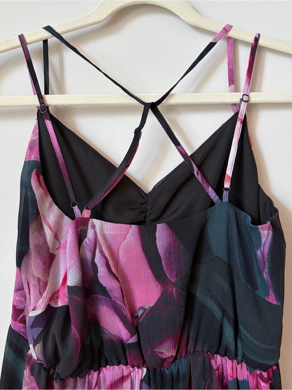 Express Floral Maxi Dress - Picture 4 of 6